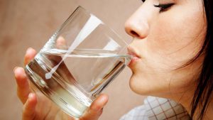 This way of drinking water is awesome for Stomach & Appetite